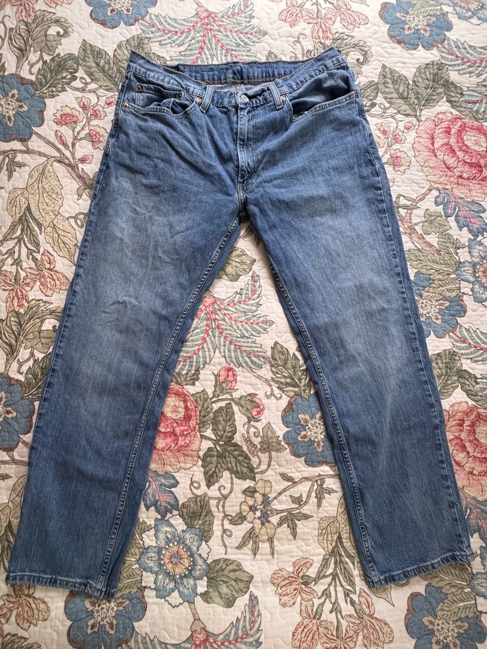 Levi’s 559 Men's Classic Blue Jeans - Comfortable Straight Fit